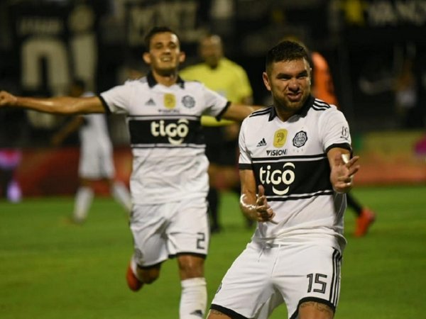 El tricampeón no afloja ni en el día del festejo