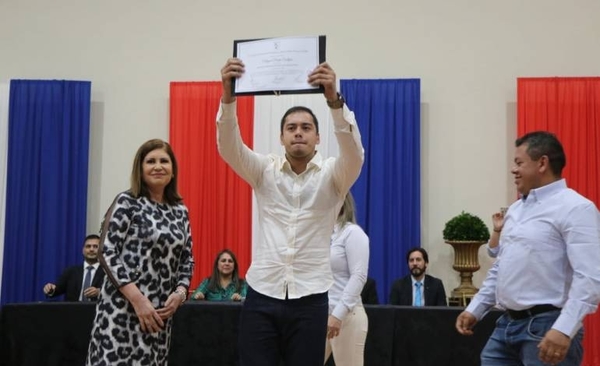 HOY / Proclaman a Miguel Prieto como nuevo intendente de Ciudad del Este