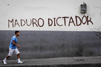 Expulsan de Venezuela a periodista español que documentaba la crisis - Internacionales - ABC Color