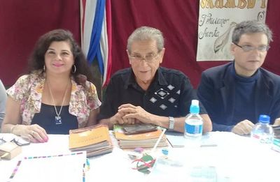 Escritores fomentan la lectura en escuelas - Espectaculos - ABC Color