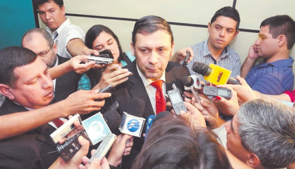Senado suma votos para echar a Bogado | Diario Vanguardia 07