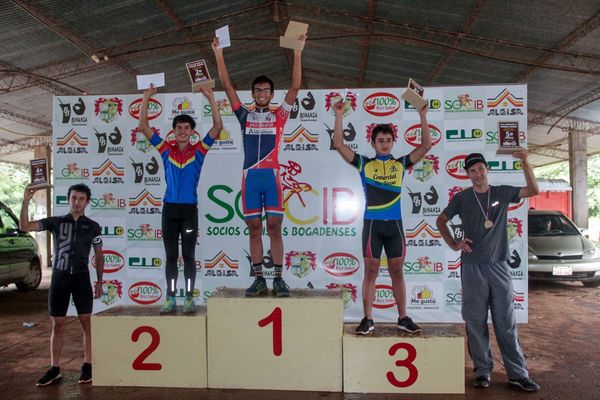 COPA FUNDACIÓN DE CNEL. BOGADO DE CICLISMO CERRÓ EXITOSAMENTE.