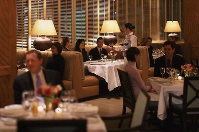 Situación económica nacional afecta a sector gastronómico