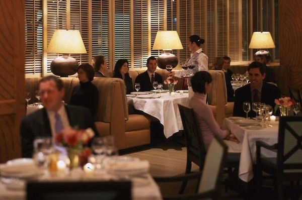 Situación económica nacional afecta a sector gastronómico