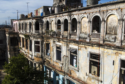 Régimen cubano prioriza a militares y fieles seguidores en la entrega de viviendas
