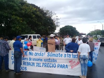 Encarnacenos exigen tarifa social - Nacionales - ABC Color