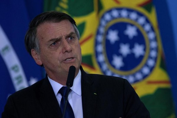 Políticos, camioneros y periodistas podrán portar armas en Brasil - Internacionales - ABC Color