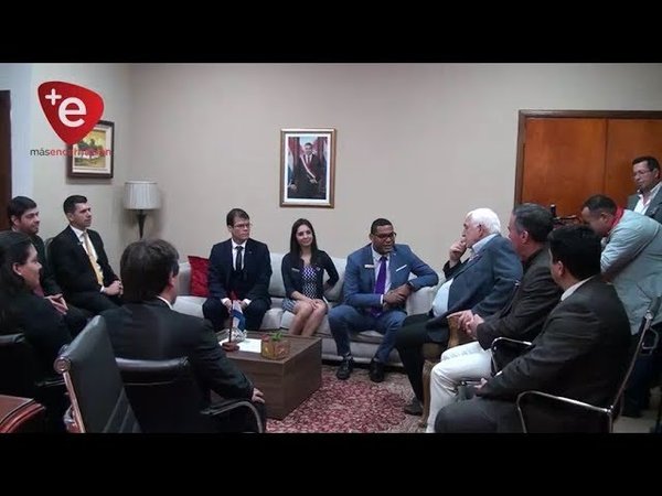 VICEPRESIDENTE DE LA J.C.I. VISITA ITAPÚA