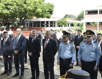 Abdo Benítez emplaza a ministros a mejorar gestión - Nacionales - ABC Color