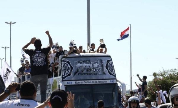 HOY / Admite: "Molesta que tres veces sean campeones"