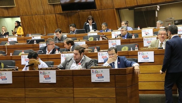 Aprueban con modificaciones proyecto de reducción del costo de la energía