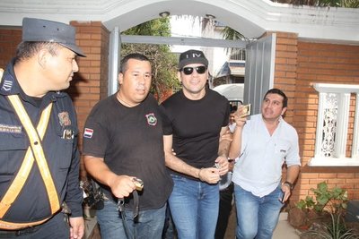 ‘‘Cucho’’ Cabañas se presentó ante la Fiscalía - ADN Paraguayo