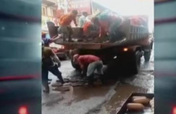 Intento de 'bacheo' por el MOPC en San Lorenzo - C9N