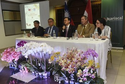 Taiwán da apoyo para producción masiva de orquídeas en Paraguay - Nacionales - ABC Color