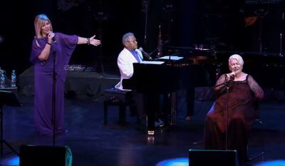 Habilitan tickets al show de Manzanero