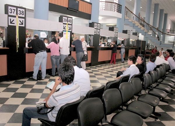 Hacienda aplicará incrementos de hasta el 22% a tasas del ISC