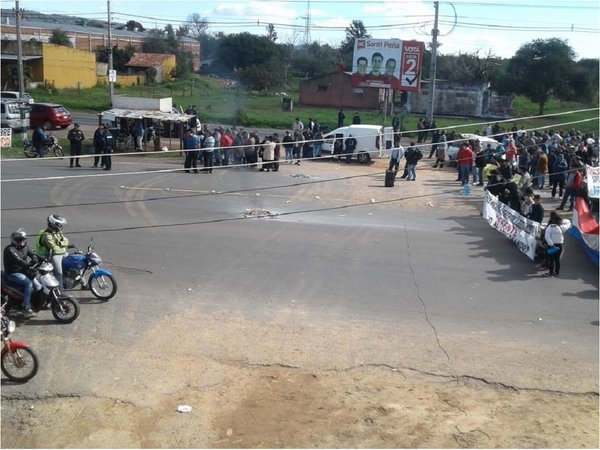 Zapateros protestan contra el contrabando de calzados chinos