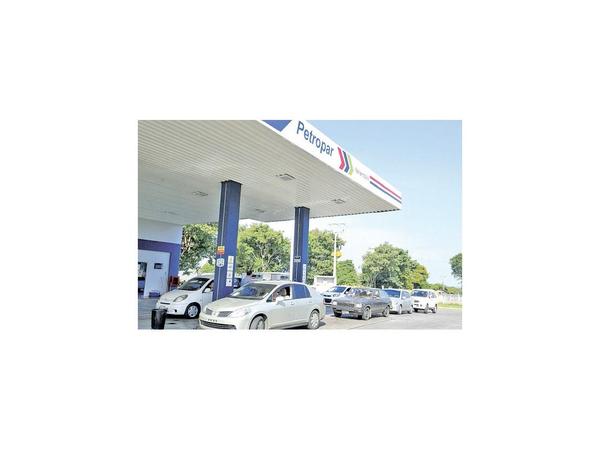En Petropar estiman que el gasoil podría subir 300 guaraníes