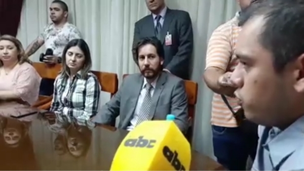 Prieto se presentó en Intendencia con equipo de transición y prometió mejoras