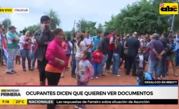 Itauguá: desalojan a familias - Nacionales - ABC Color