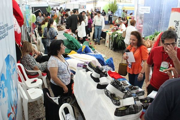 Banco otorgará préstamos a pymes lideradas por mujeres