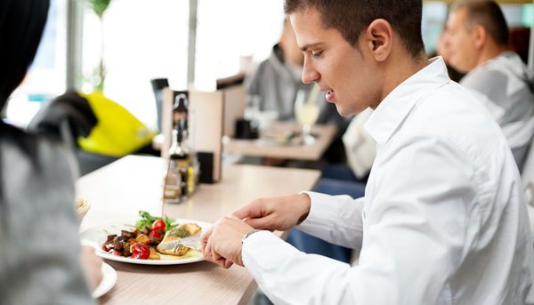 Comer cada 4 horas ayuda al éxito laboral