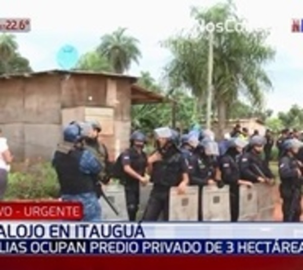 Desalojan a 200 familias de un predio en Itauguá - Paraguay.com