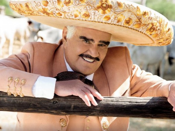 Cantante rechaza trasplante por temor a que el donante fuera gay