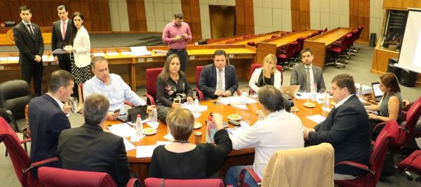 Buscan tratar hoy el pedido de pérdida de investidura de Bogado