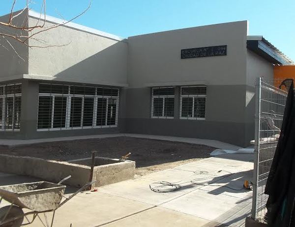 Inauguran obras en escuela, con recursos del Fonacide