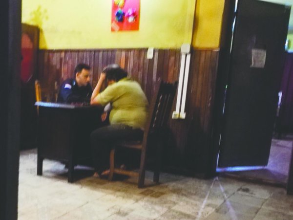 No paran los ataques de travestis en la vía pública