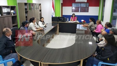COMISIONES PRO VIVIENDAS SE REÚNEN CON JEFA COMUNAL DE JOSÉ L. OVIEDO.