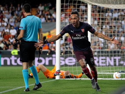 Aubameyang impide la gesta del Valencia