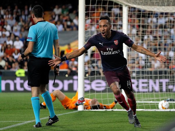 Aubameyang impide la gesta del Valencia