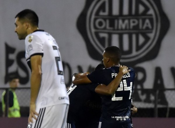 Primero, pero sin invicto - Deportes - ABC Color