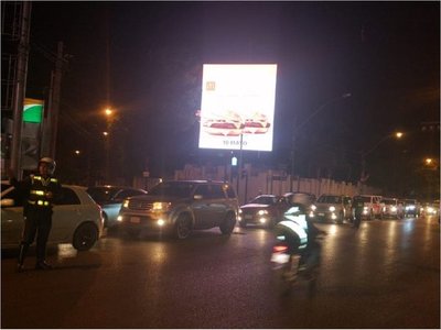 Caos vehicular a causa de desvíos sobre Mariscal López