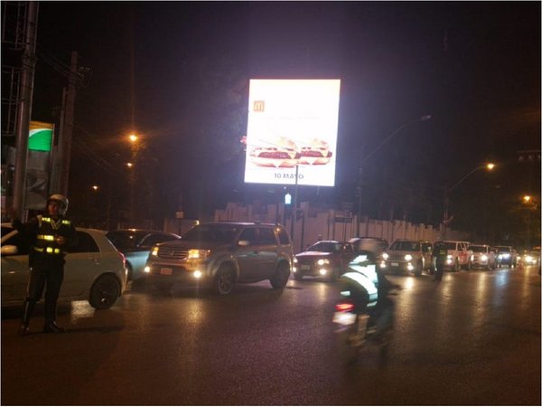 Caos vehicular a causa de desvíos sobre Mariscal López