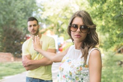 “Es muy grande la tristeza de vivir al lado de un ser falso, hipócrita y cínico”