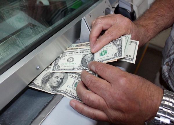 Dólar sube a G. 6.330 por unidad minorista
