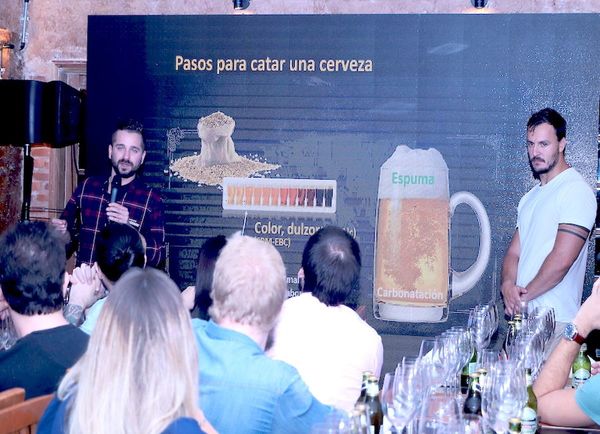 Kunstmann enseñó a maridar sus cervezas de distintas variedades