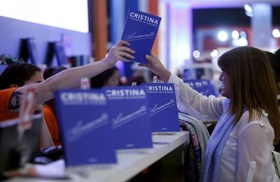 Cristina Fernández presenta su libro como un “debate” en momentos “difíciles” - Internacionales - ABC Color