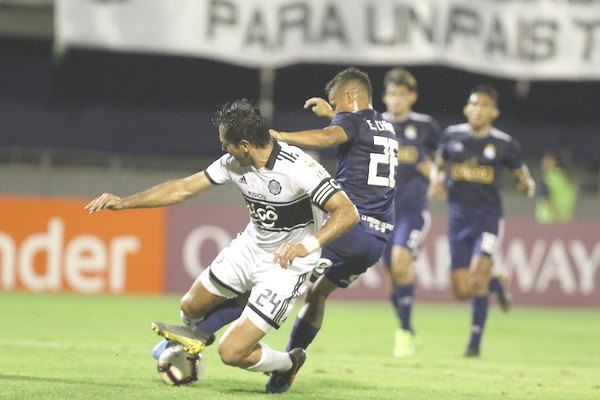 La resaca pegó fuerte y chauché al invicto