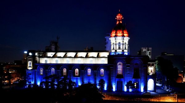 Iglesia de la Encarnación se asocia a fiestas patrias con nueva iluminación - Edicion Impresa - ABC Color