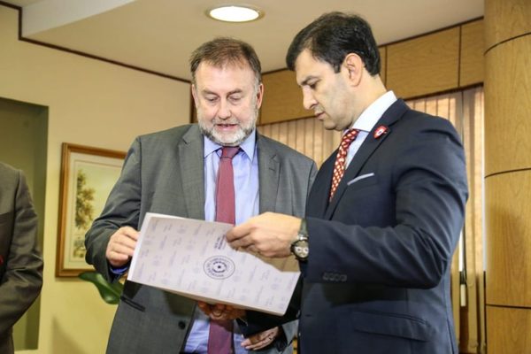 Presentan al Congreso proyecto de reforma