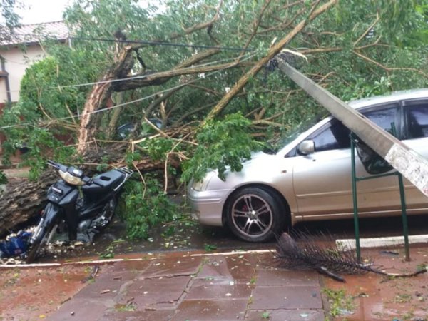 En Misiones, el temporal cobra una vida e inunda hospital y viviendas