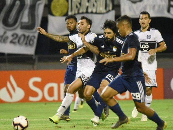 Cristal cortó la racha