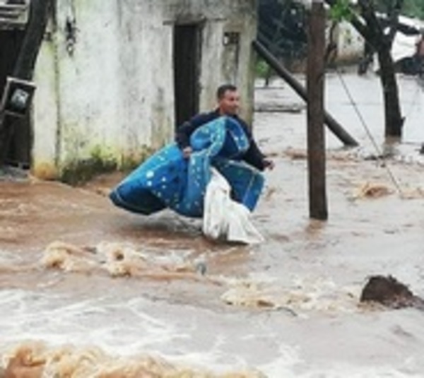 Diluvio en Misiones: Declaran emergencia distrital en San Ignacio - Paraguay.com