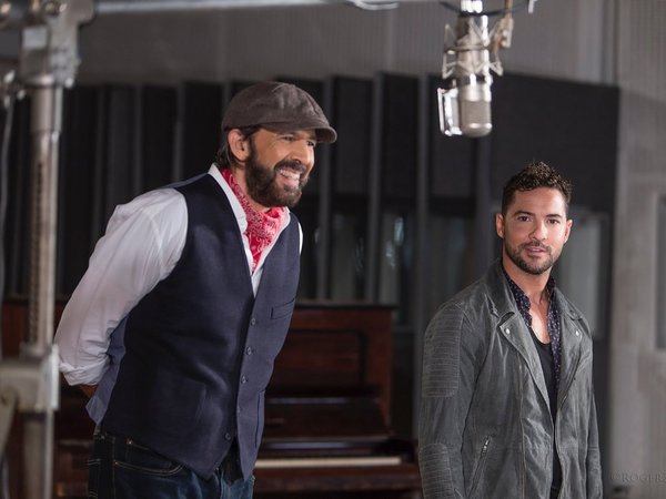 I Love You More, de Juan Luis Guerra, disponible desde hoy