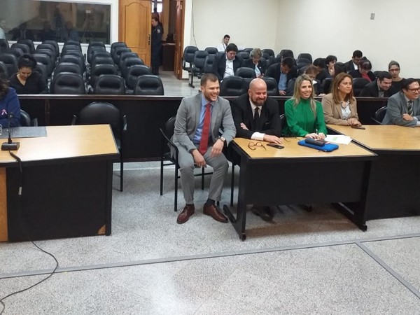 Excontralor irá a prisión - Radio 1000 AM
