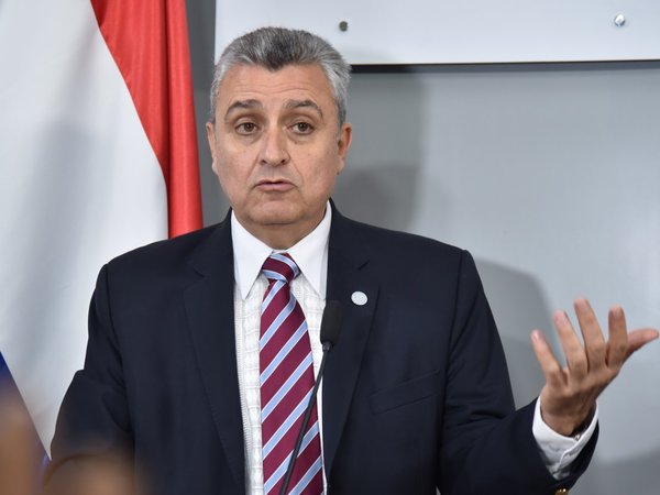 Ministro del Interior admite que falta mantenimiento en comisarías